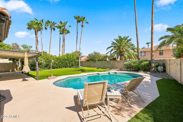 5519 E GRANDVIEW Road, Scottsdale, AZ 85254