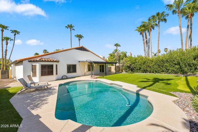 5519 E GRANDVIEW Road, Scottsdale, AZ 85254