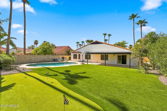 5519 E GRANDVIEW Road, Scottsdale, AZ 85254