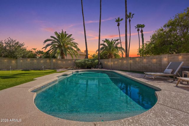 5519 E GRANDVIEW Road, Scottsdale, AZ 85254