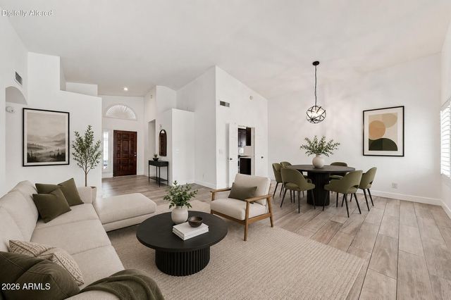 5519 E GRANDVIEW Road, Scottsdale, AZ 85254