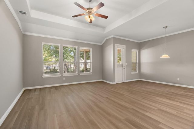 640 Wiltshire DR, Hutto, TX 78634