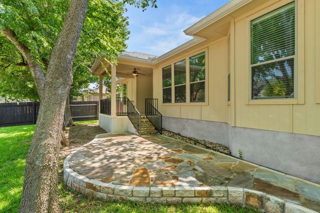 640 Wiltshire DR, Hutto, TX 78634