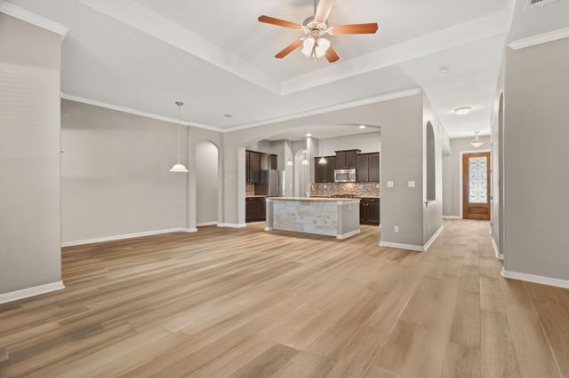 640 Wiltshire DR, Hutto, TX 78634