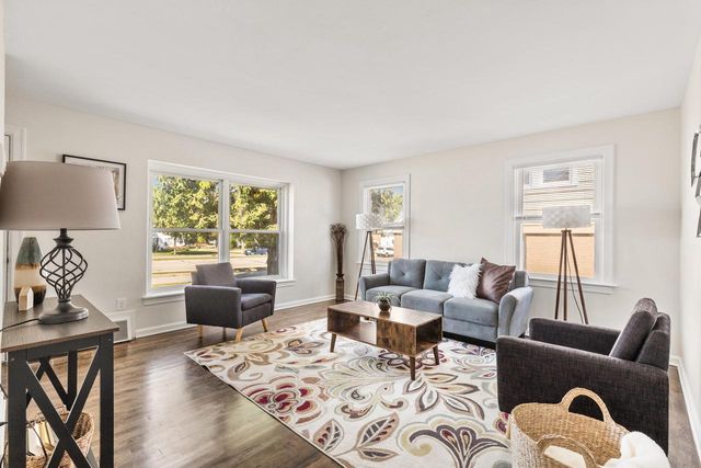 7511 W Beloit ROAD, West Allis, WI 53219