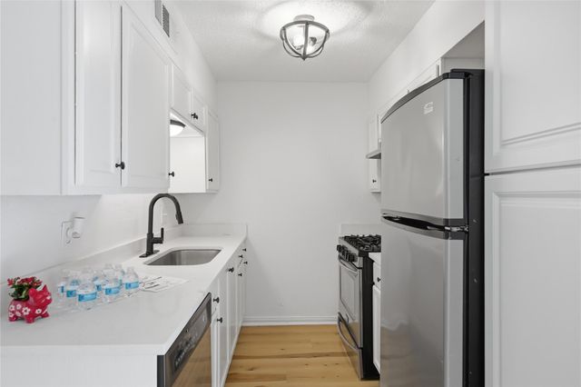 2705 Windswept CV 102, Austin, TX 78745