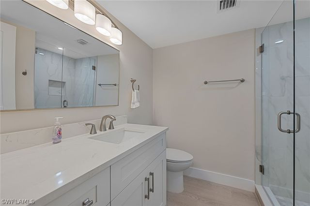 9 High Point CIR N 108, Naples, FL 34103