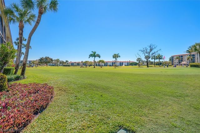 9 High Point CIR N 108, Naples, FL 34103