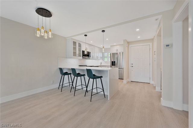 9 High Point CIR N 108, Naples, FL 34103