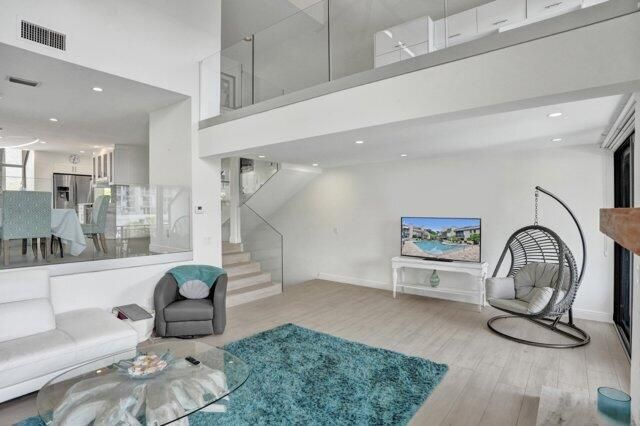 15 Port Side Drive 15, Fort Lauderdale, FL 33316