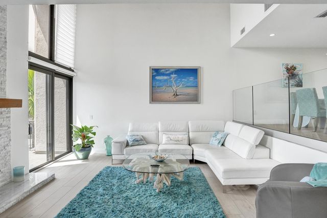 15 Port Side Drive 15, Fort Lauderdale, FL 33316