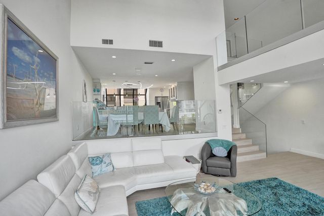15 Port Side Drive 15, Fort Lauderdale, FL 33316