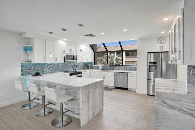 15 Port Side Drive 15, Fort Lauderdale, FL 33316
