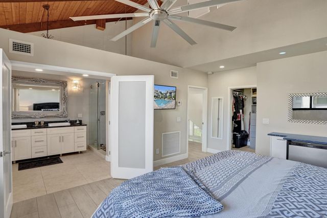 15 Port Side Drive 15, Fort Lauderdale, FL 33316