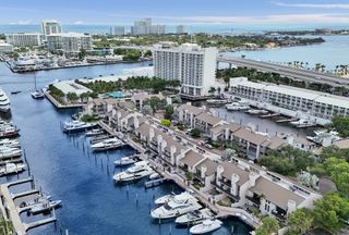 15 Port Side Drive 15, Fort Lauderdale, FL 33316
