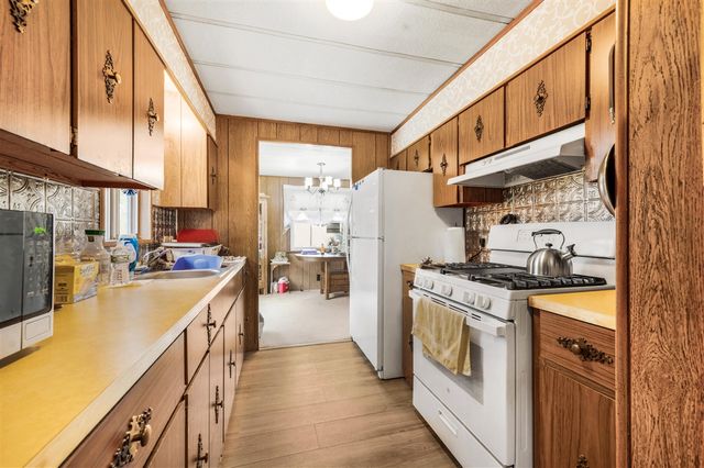 7873 River Rd, Evart, MI 49631