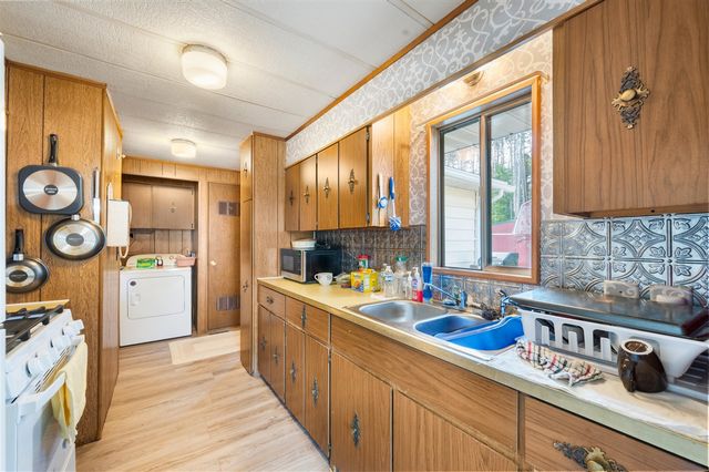 7873 River Rd, Evart, MI 49631