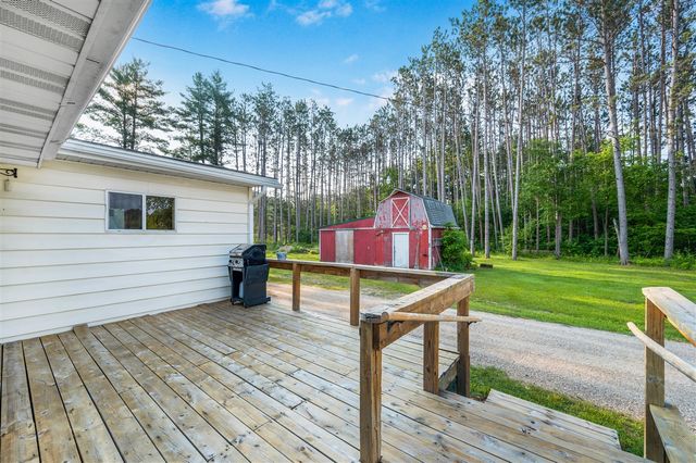 7873 River Rd, Evart, MI 49631