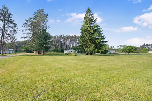 7873 River Rd, Evart, MI 49631