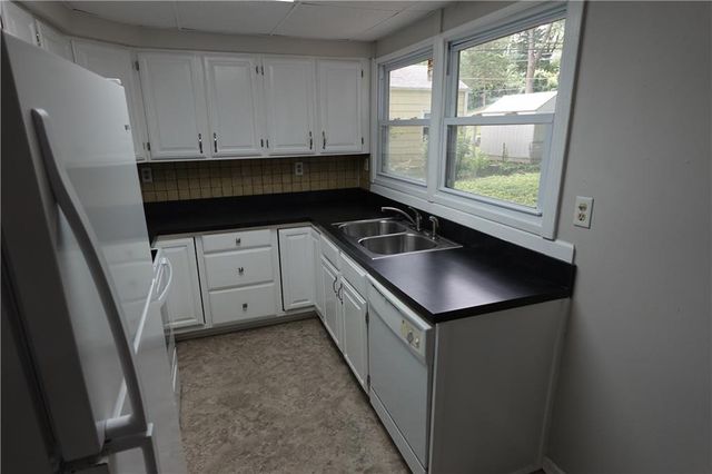 801 NE 46th Street, Kansas City, MO 64116