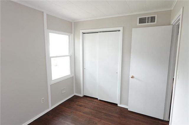 801 NE 46th Street, Kansas City, MO 64116