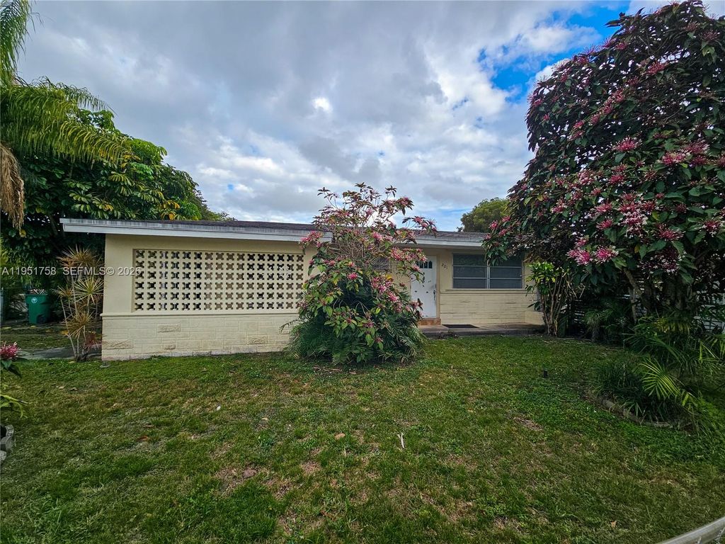 201 SW 30th Ct 201, Miami, FL 33135