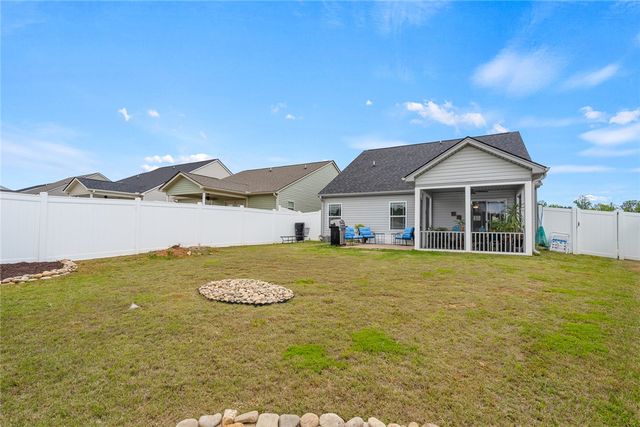 1386 Romany Court, Boiling Springs, SC 29316