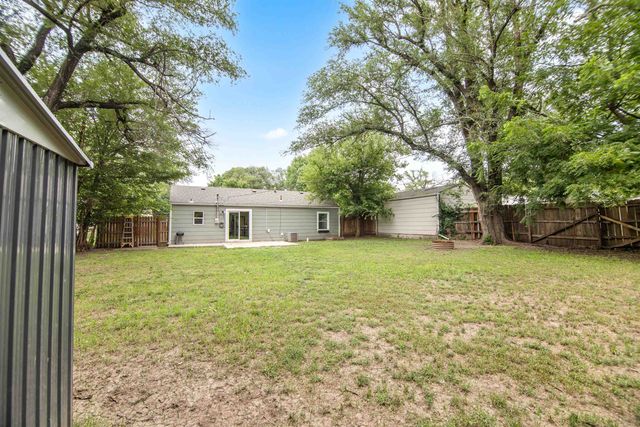 1309 E Charleston Dr, Park City, KS 67219