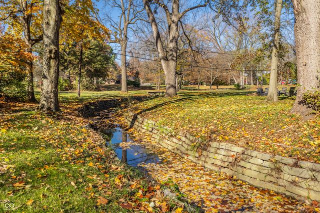 9215 Kerwood Drive, Indianapolis, IN 46240