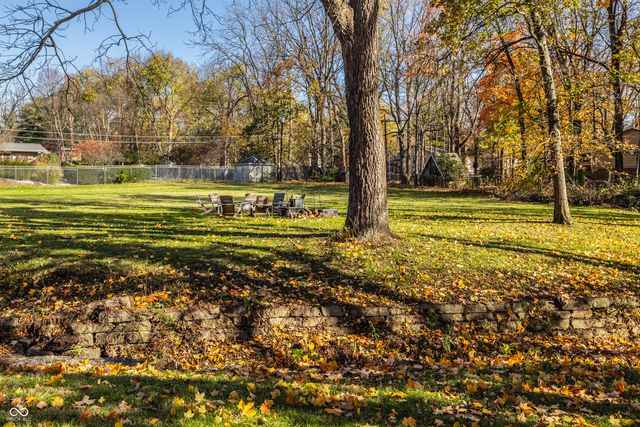 9215 Kerwood Drive, Indianapolis, IN 46240