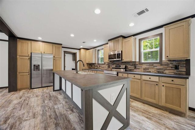 106 Thomas Drive, Eatonton, GA 31024
