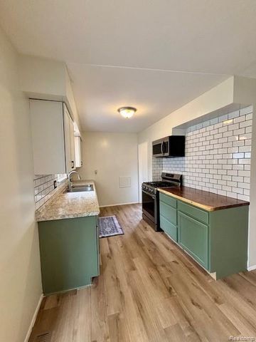 35752 Florane Street, Westland, MI 48186