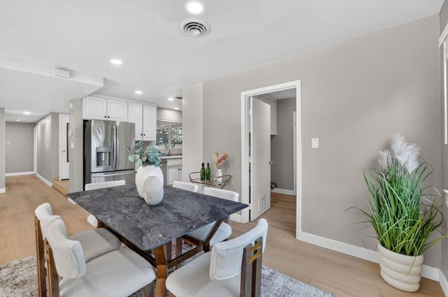 4864 Papaya Dr, Fair Oaks, CA 95628