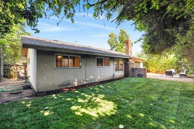 4864 Papaya Dr, Fair Oaks, CA 95628