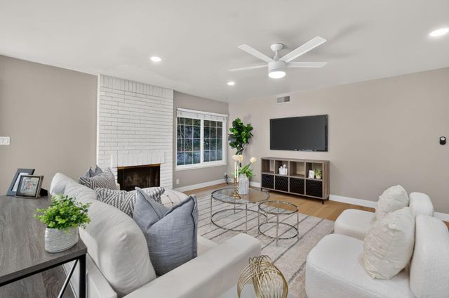 4864 Papaya Dr, Fair Oaks, CA 95628
