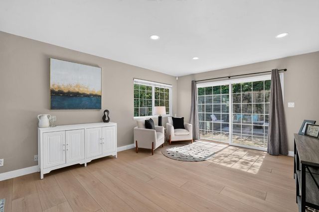 4864 Papaya Dr, Fair Oaks, CA 95628