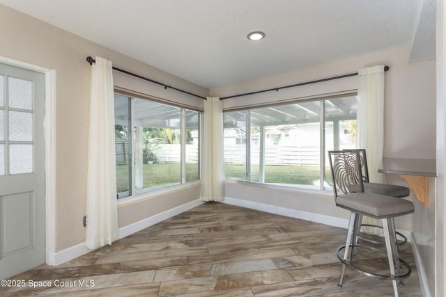 33 W Melbourne Avenue, Melbourne, FL 32901