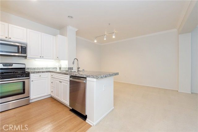 3239 Watermarke Place, Irvine, CA 92612