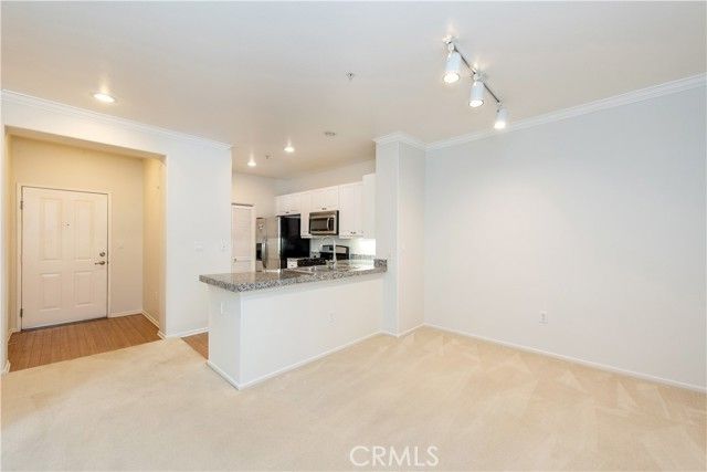 3239 Watermarke Place, Irvine, CA 92612