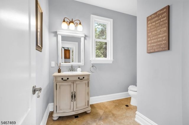 172 Pine Brook Rd, Montville Twp., NJ 07045