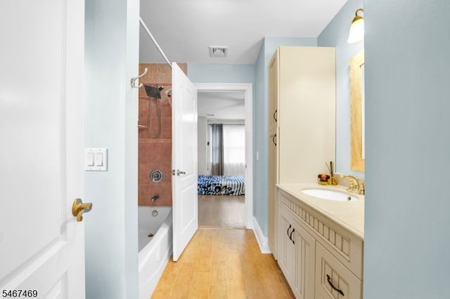 172 Pine Brook Rd, Montville Twp., NJ 07045