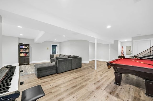 172 Pine Brook Rd, Montville Twp., NJ 07045