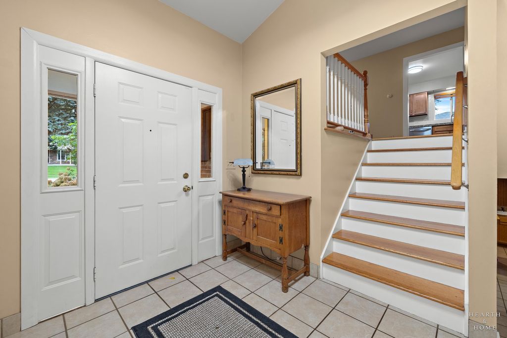 213 Liberty Avenue, Fox River Grove, IL 60021 — photo 3