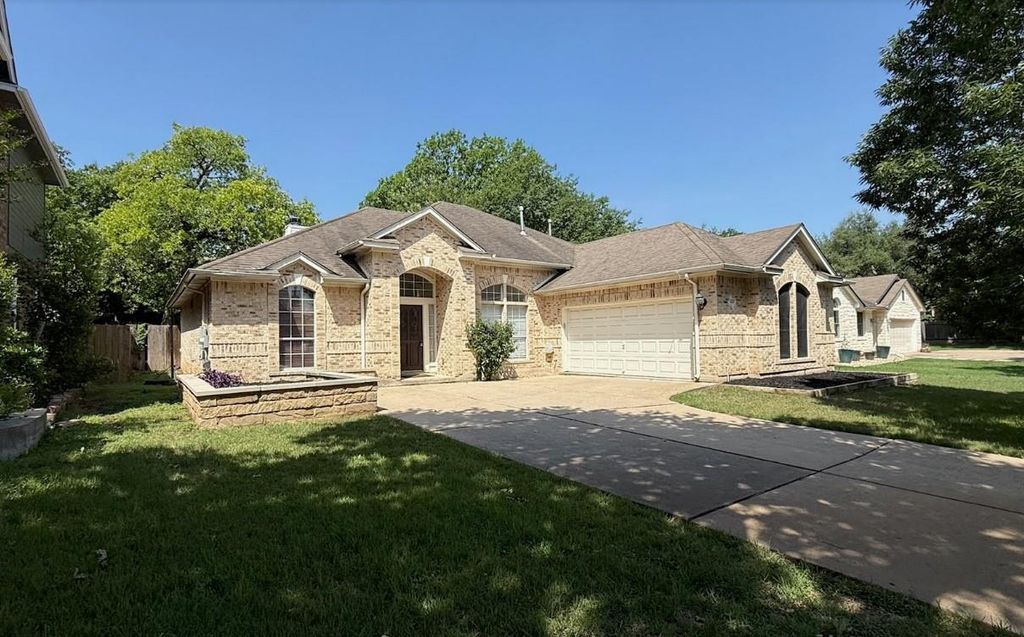 6419 Ira Ingram DR, Austin, TX 78749