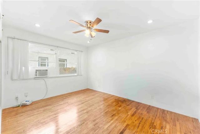 4900 Dockweiler St, Los Angeles, CA 90019
