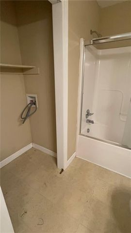 9021 Gala Drive, Lee's Summit, MO 64064