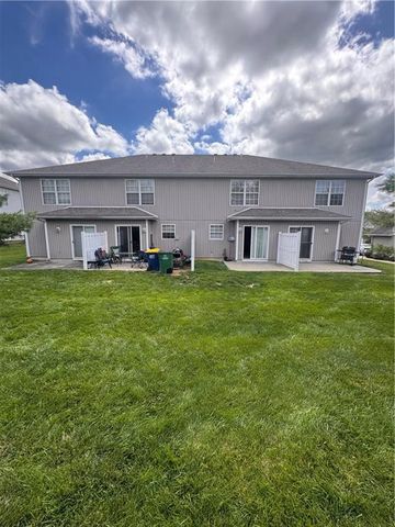 9021 Gala Drive, Lee's Summit, MO 64064