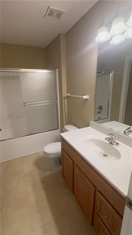 9021 Gala Drive, Lee's Summit, MO 64064