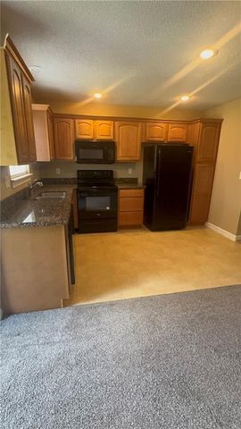 9021 Gala Drive, Lee's Summit, MO 64064