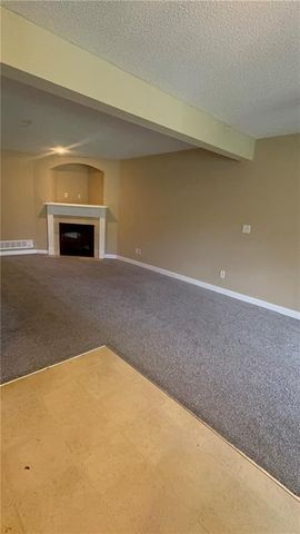 9021 Gala Drive, Lee's Summit, MO 64064